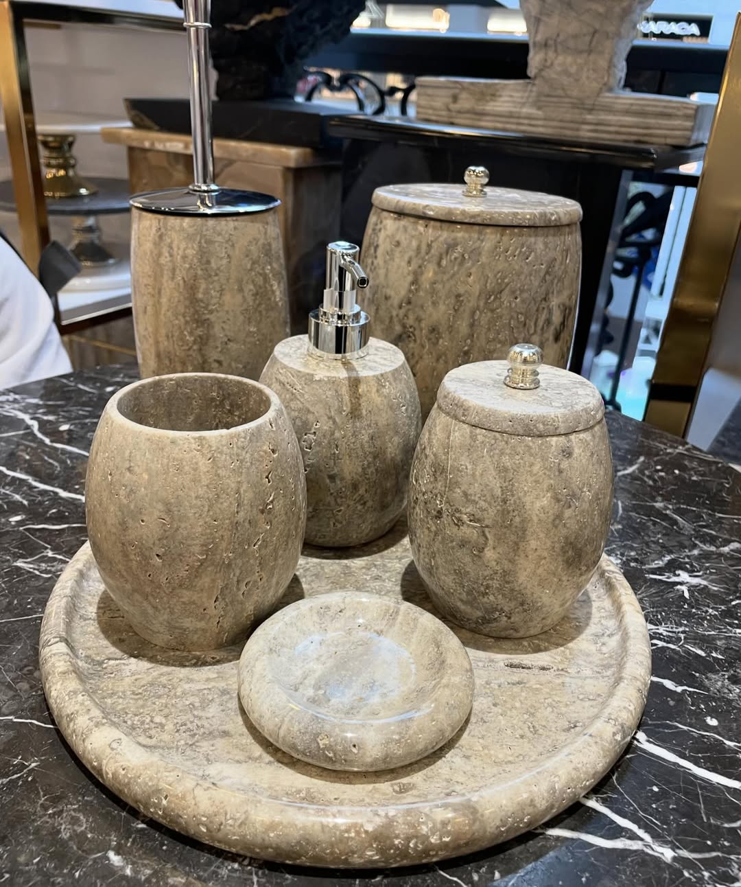 GÜMÜŞ TRAVERTEN OVAL MODEL BANYO SETİ - Pietro Di'Marble