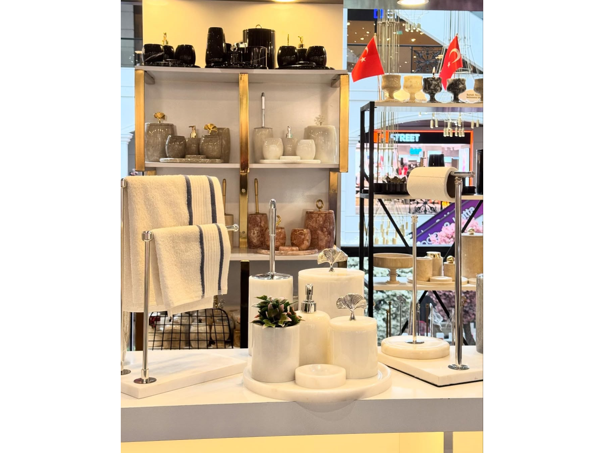 10 PARÇA BEYAZ MERMER KLASİK MODEL BANYO SETİ