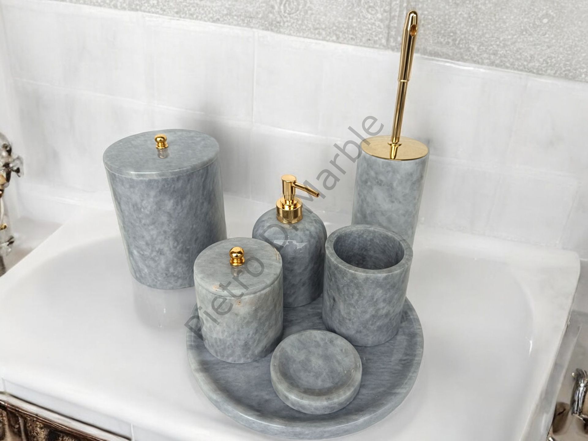 Gri Mermer 7 parça Klasik Model Banyo Setimiz (GOLD RENK AKSESUAR)