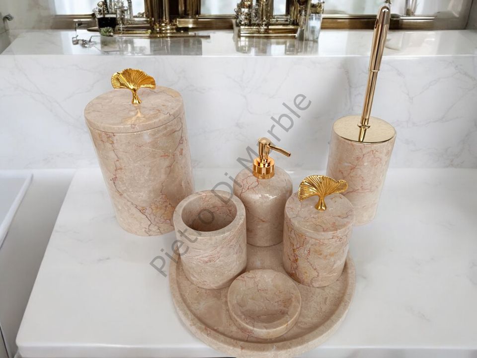 Bej Mermer 7 parça Klasik Model Banyo Setimiz (GOLD RENK AKSESUAR)